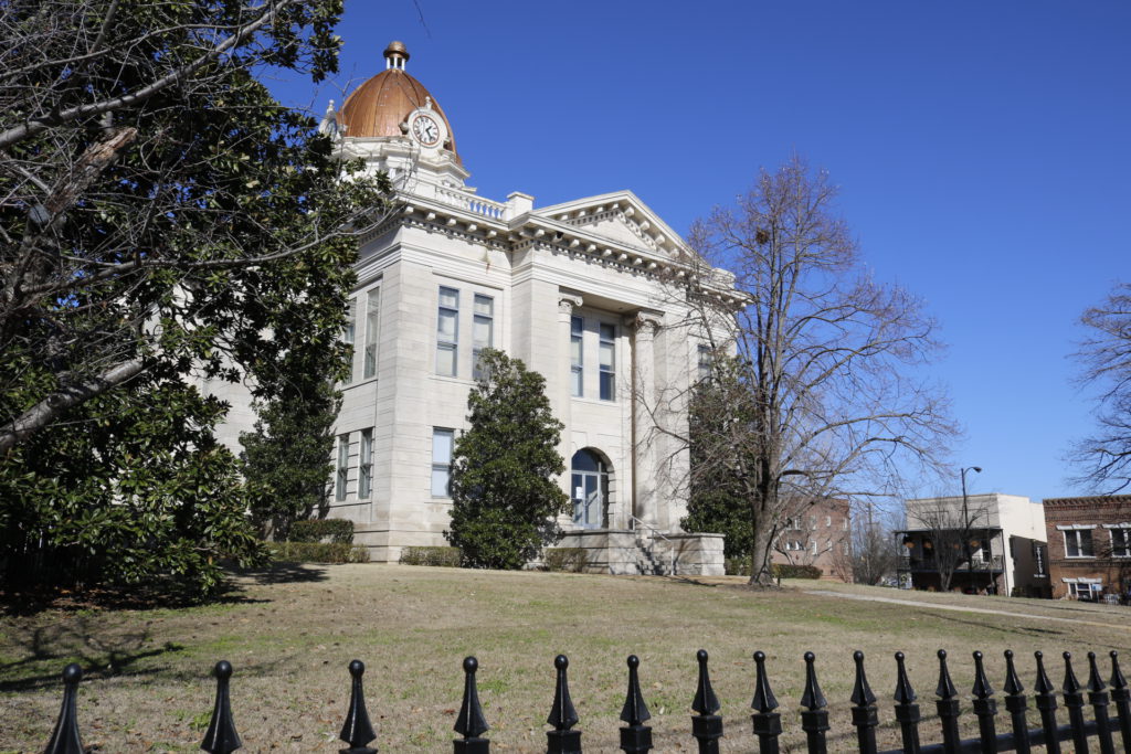 Tupelo Elvis Fan Club - Lee County Courthouse